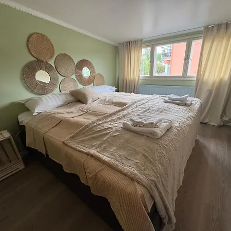 Tak Strandis * 玛丽港