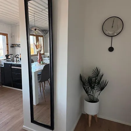 Apartament Tak Strandis