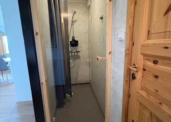 Tak Strandis * Mariehamn